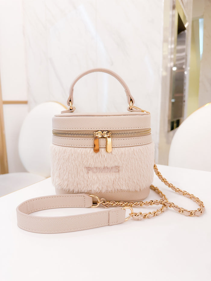 POMME embroidery fur vanity bag