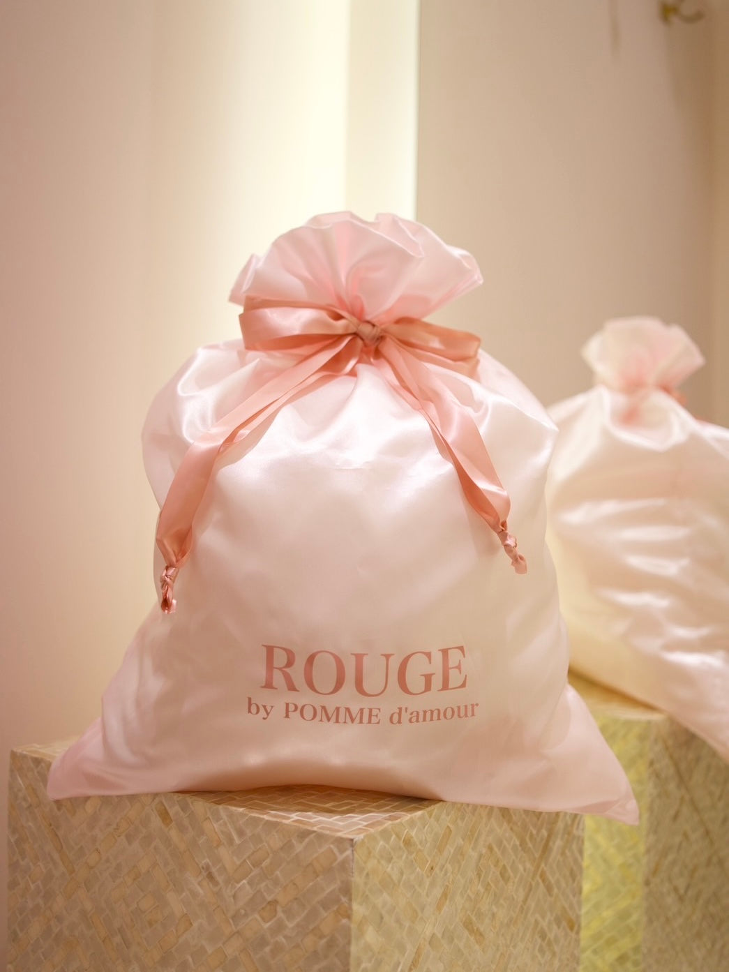 ROUGE by POMME d'amour チャームト ップス ROUGE by POMME d´amour チャームト ップス