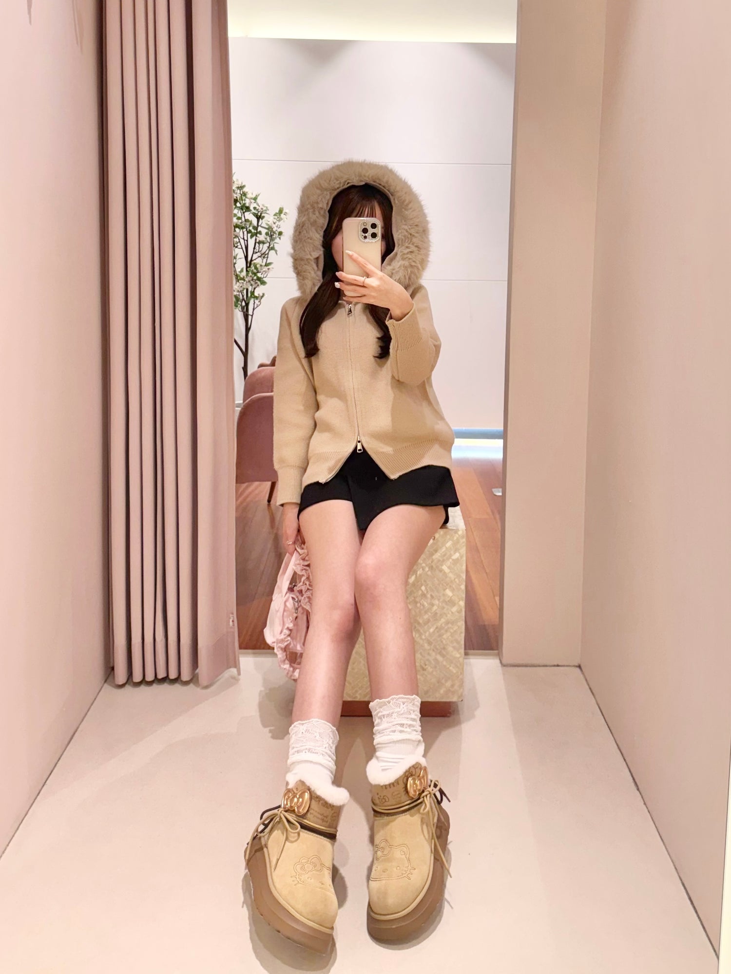 モデル160cm（Fサイズ着用）