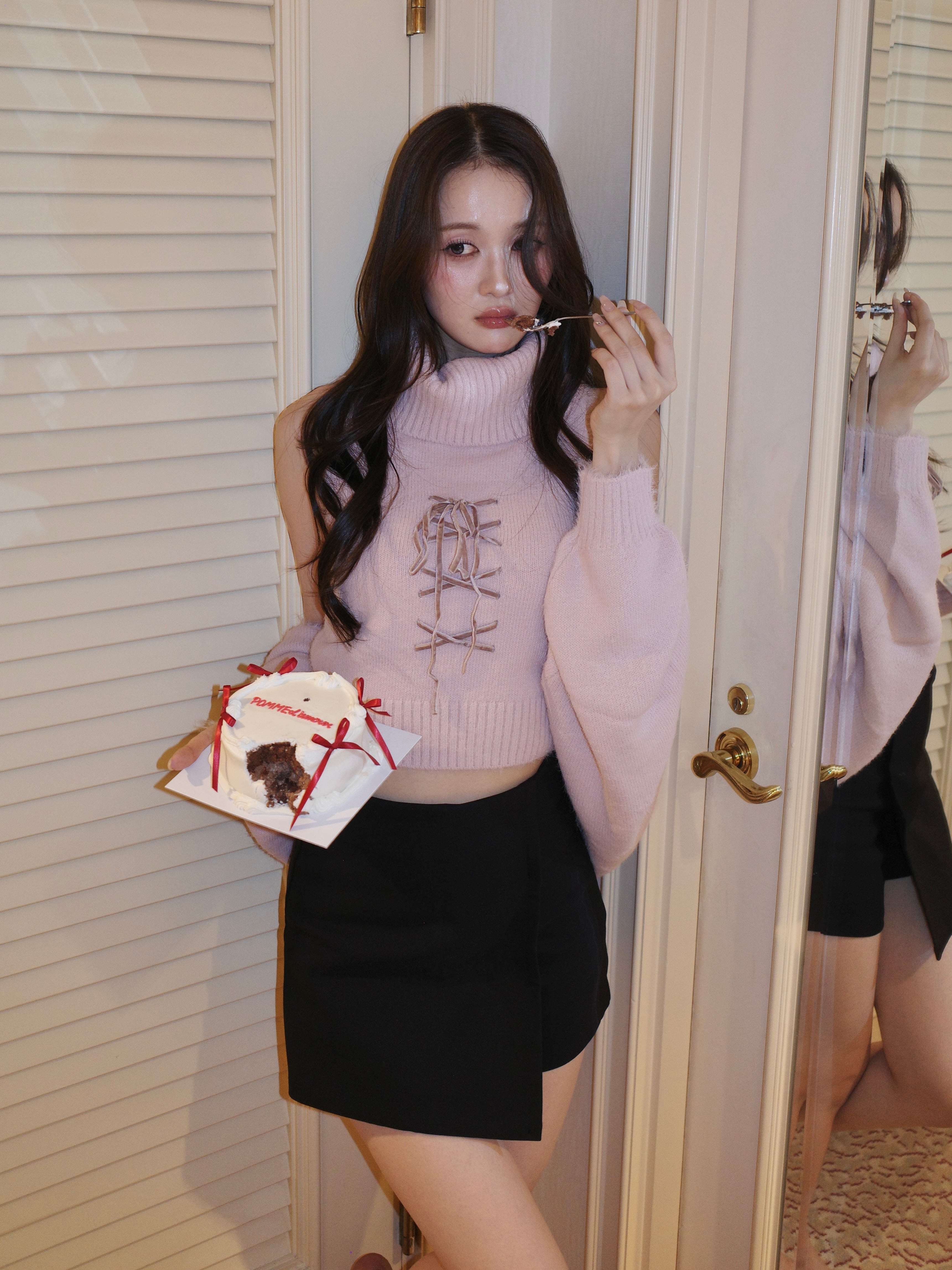 lace up shaggy knit ensemble – ROUGE by POMME d'amour