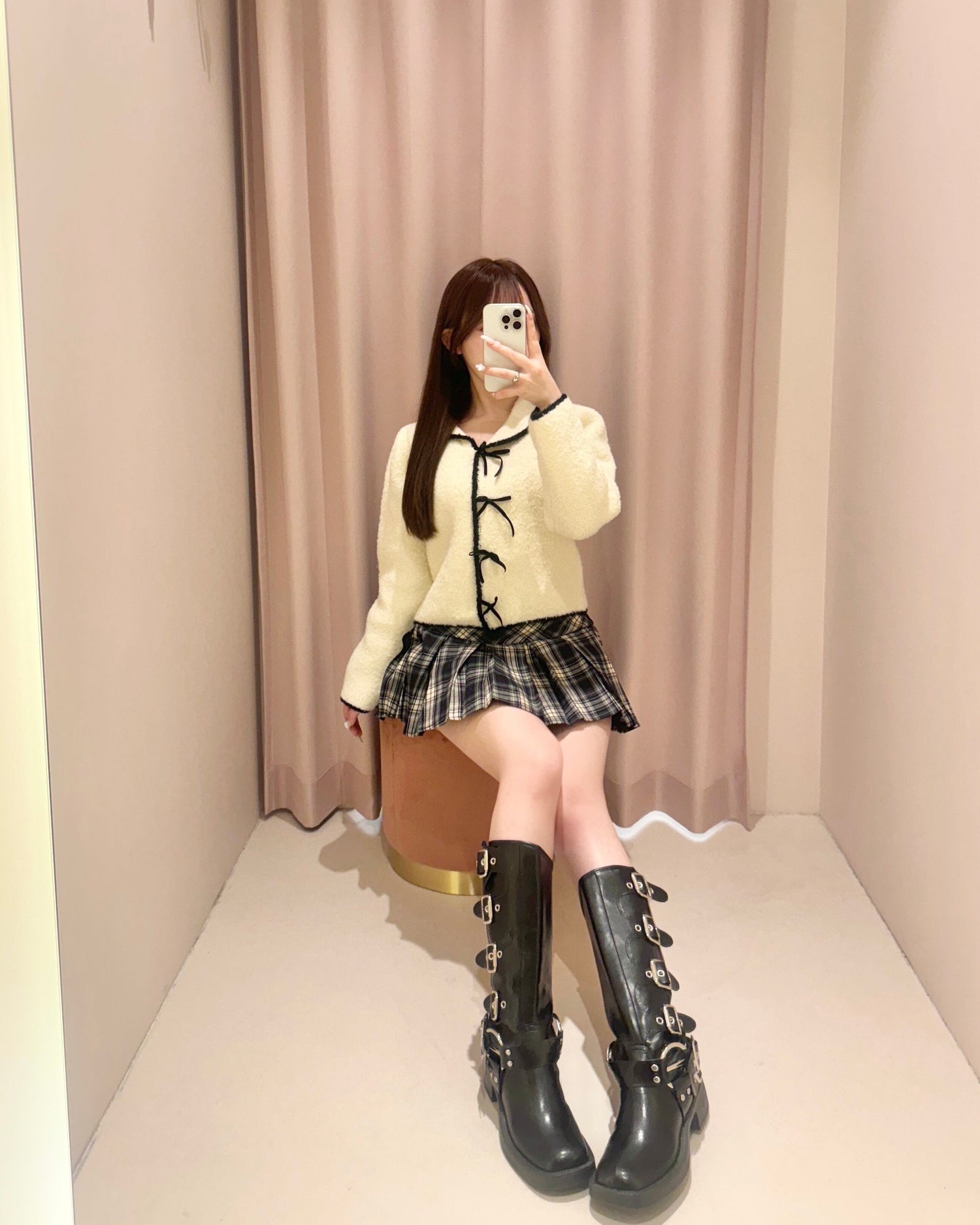 モデル152cm（Fサイズ着用）